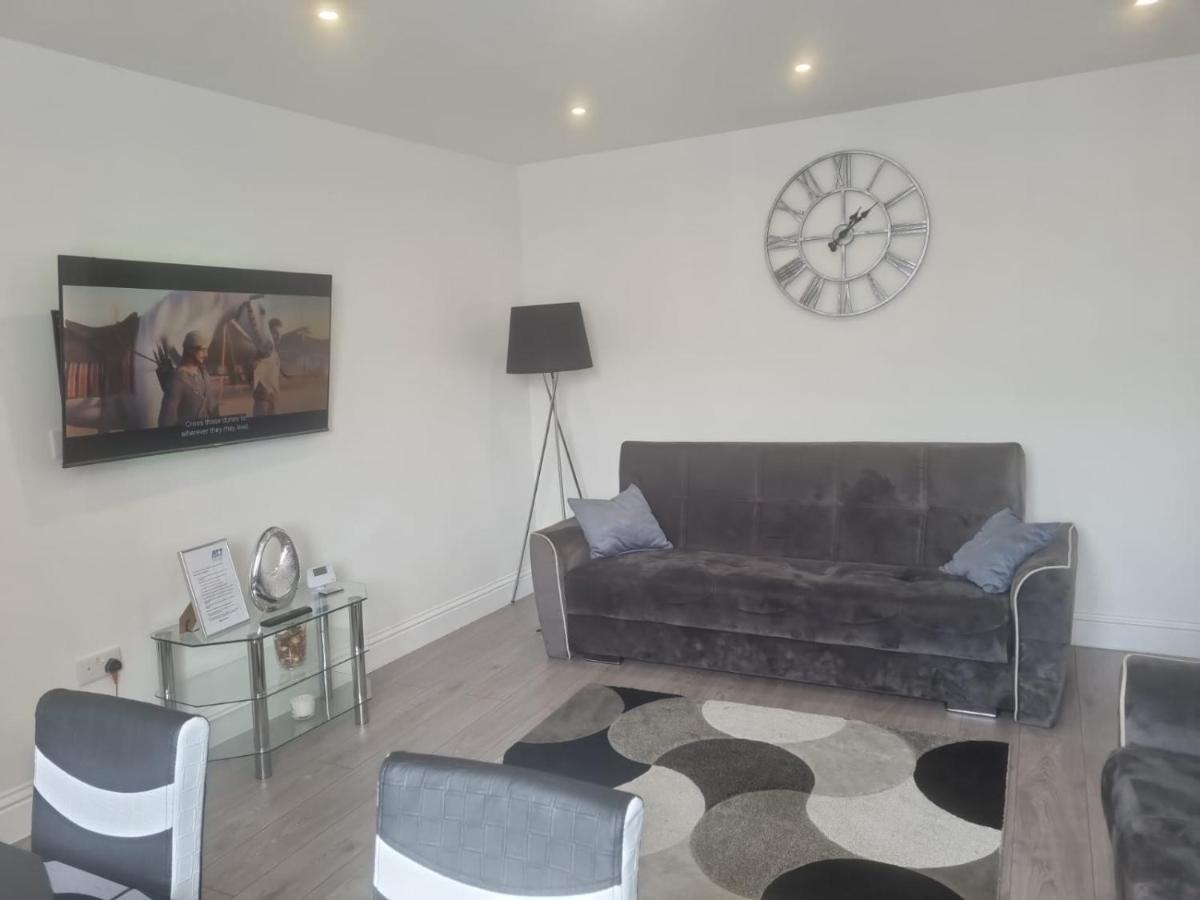 Attractive 2 Bed Apartments Free Wi-Fi And Parking Croydon Exterior photo